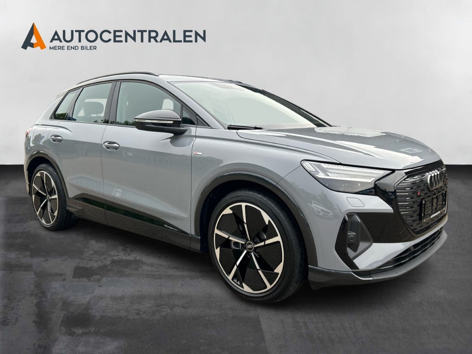 Audi Q4 e-tron 45 S-line quattro 5d