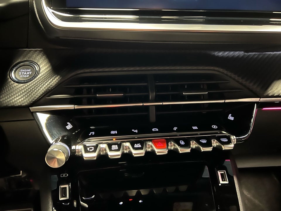 Peugeot e-2008 50 GT 5d