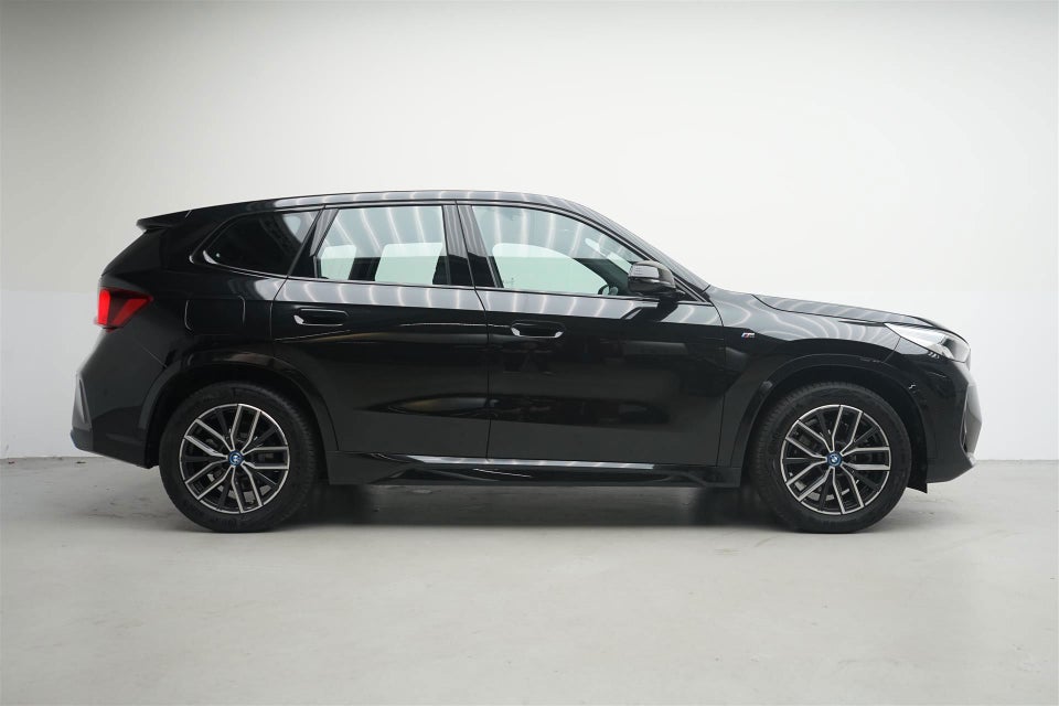 BMW iX1 xDrive30 M-Sport 5d