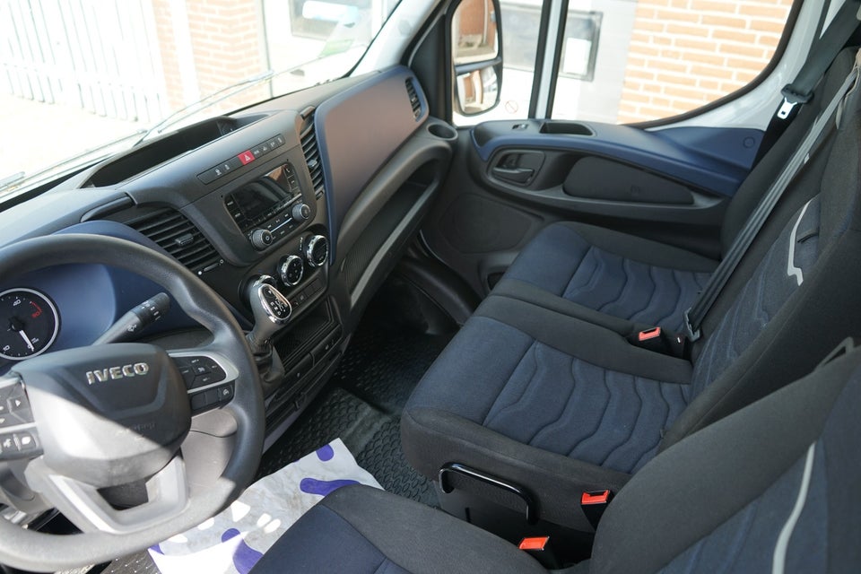 Iveco Daily 2,3 35S14 Alukasse m/lift AG8 2d