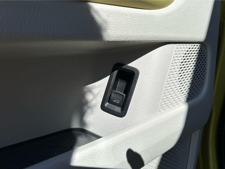 VW ID.Buzz 77 Pro SWB 5d