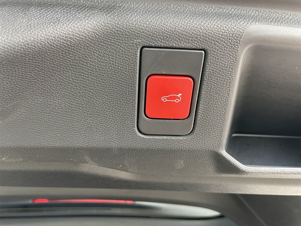 Peugeot e-5008 77 GT Pack 7prs 5d