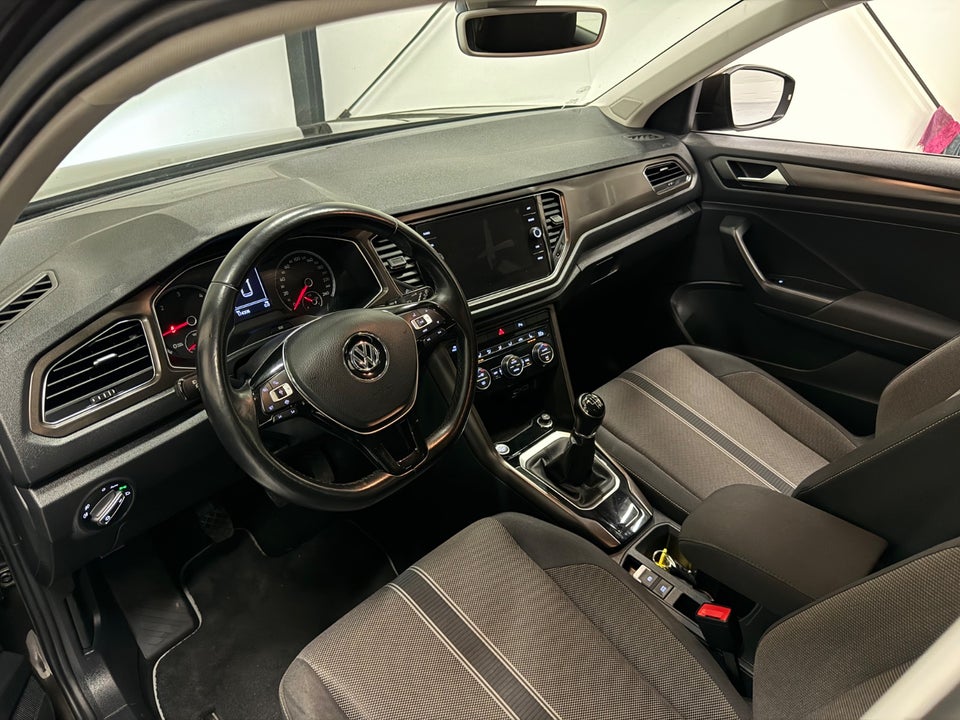 VW T-Roc 1,6 TDi 115 Style 5d