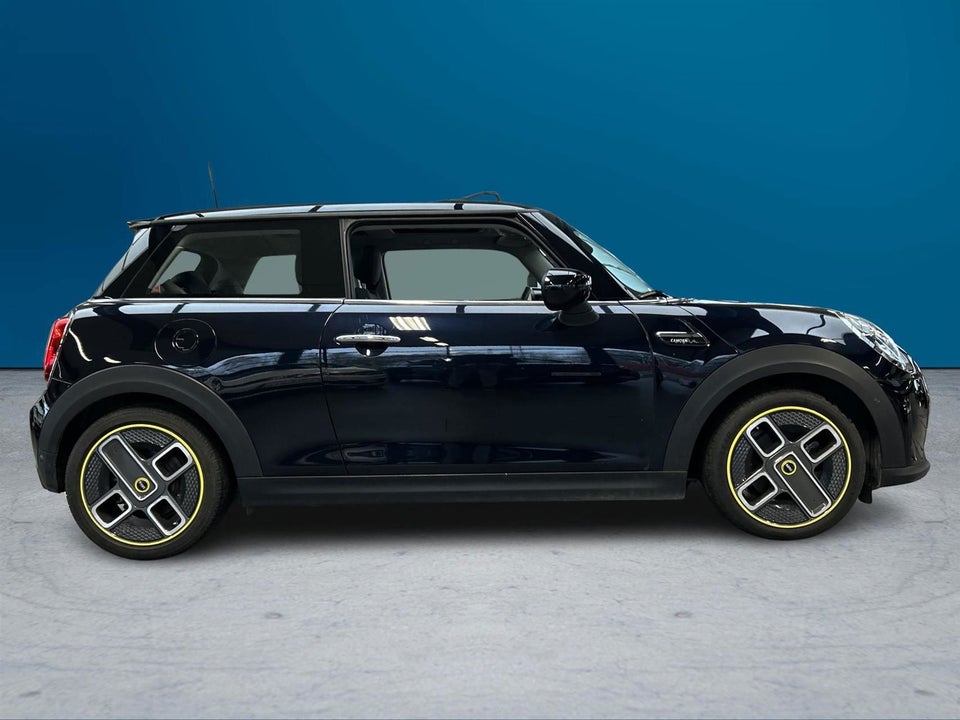 MINI Cooper SE Camden 3d