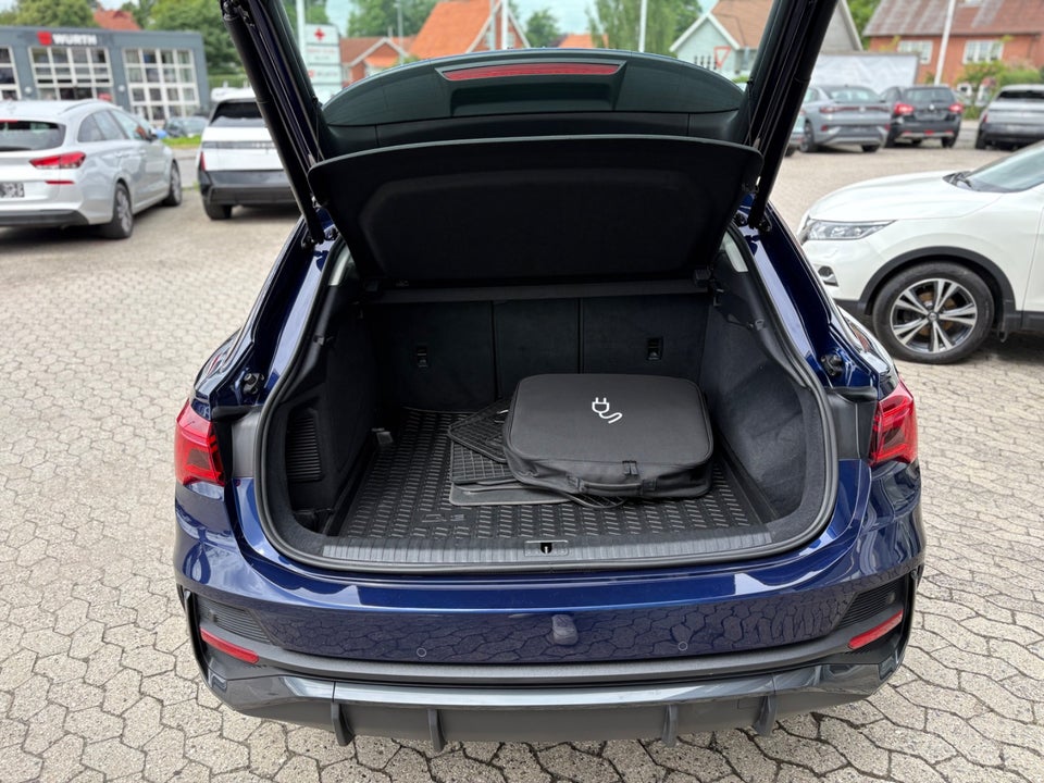 Audi Q3 45 TFSi e Attitude plus Sportback S-tr. 5d