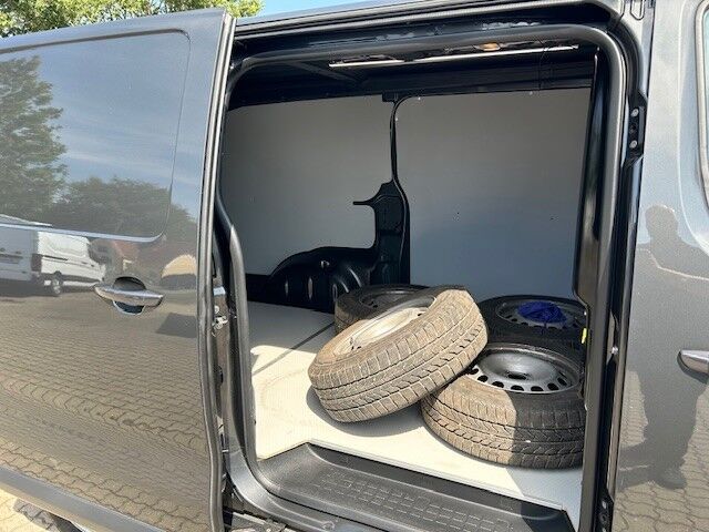 Peugeot Expert 2,0 BlueHDi 177 L3 Premium EAT8 Van