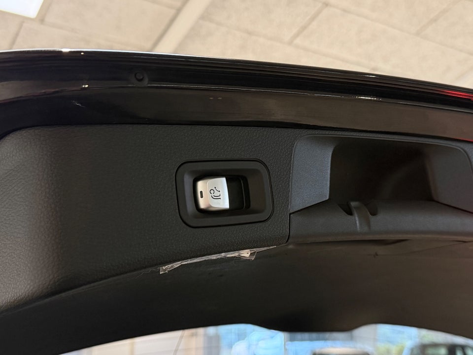 Mercedes C220 d 2,2 AMG Line stc. aut. 5d