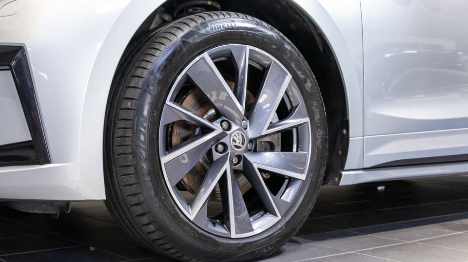 Skoda Enyaq 80x iV Sportline 5d