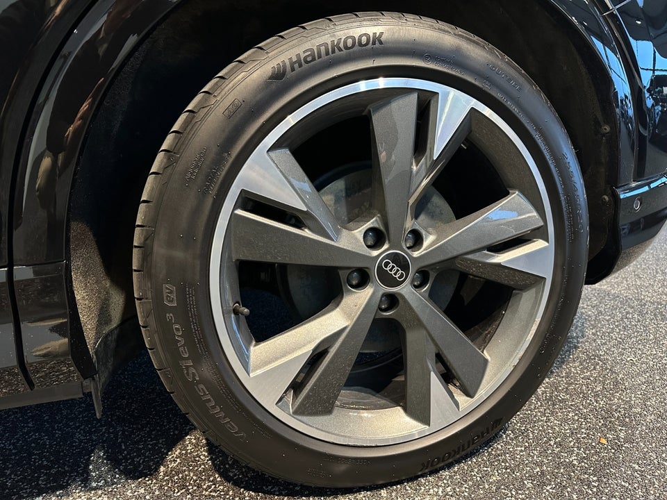 Audi Q4 e-tron 40 S-line Sportback 5d