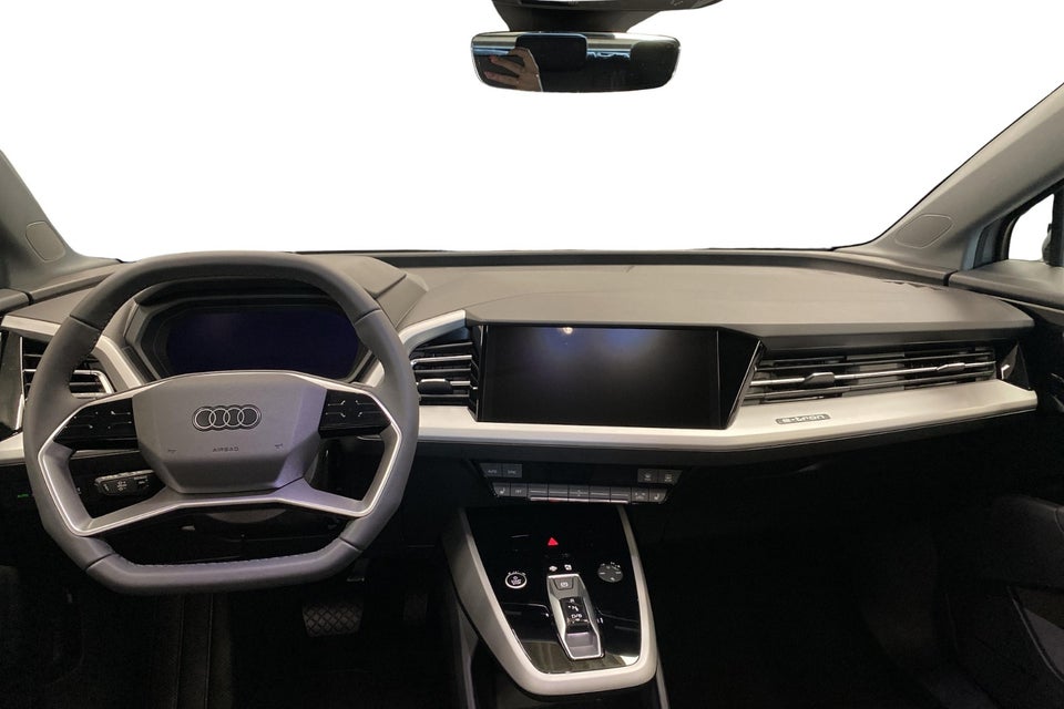 Audi Q4 e-tron 45 Progress 5d