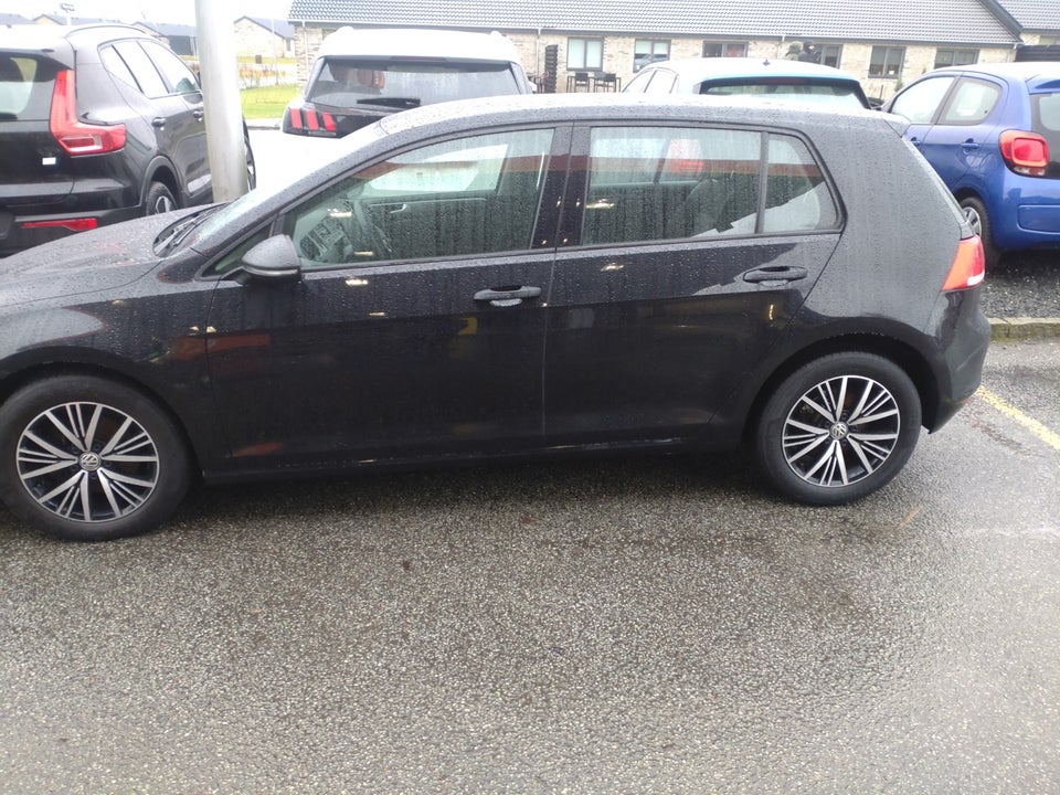 VW Golf VII 1,2 TSi 85 Startline BMT 5d