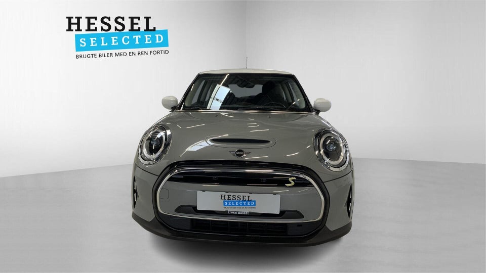 MINI Cooper SE Essential 3d