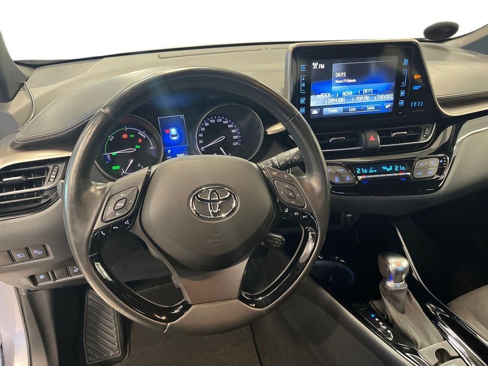 Toyota C-HR 1,8 Hybrid Premium Selected CVT 5d