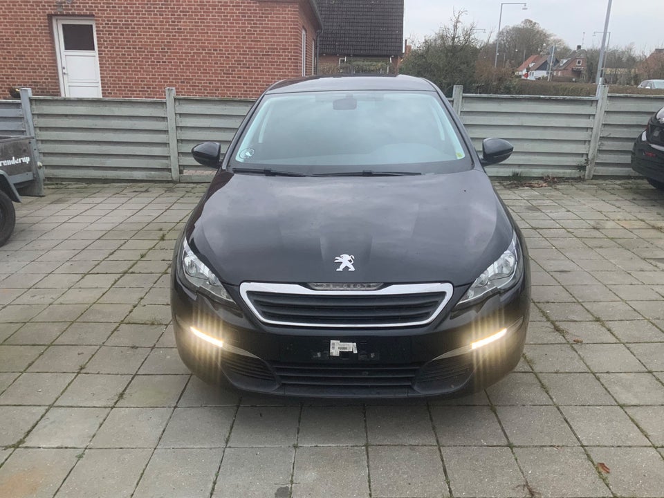 Peugeot 308 1,2 e-THP 110 Access SW 5d