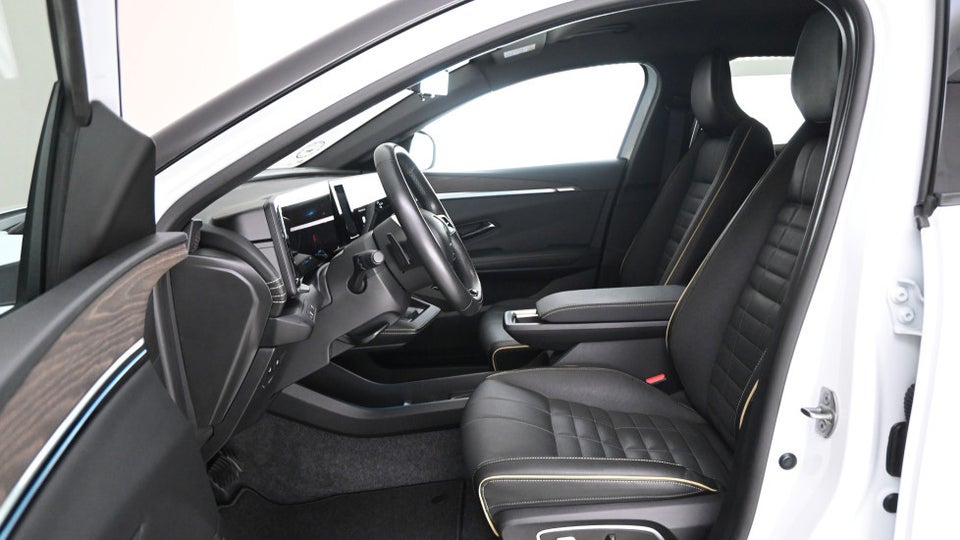 Renault Megane E-Tech 60 Iconic 5d