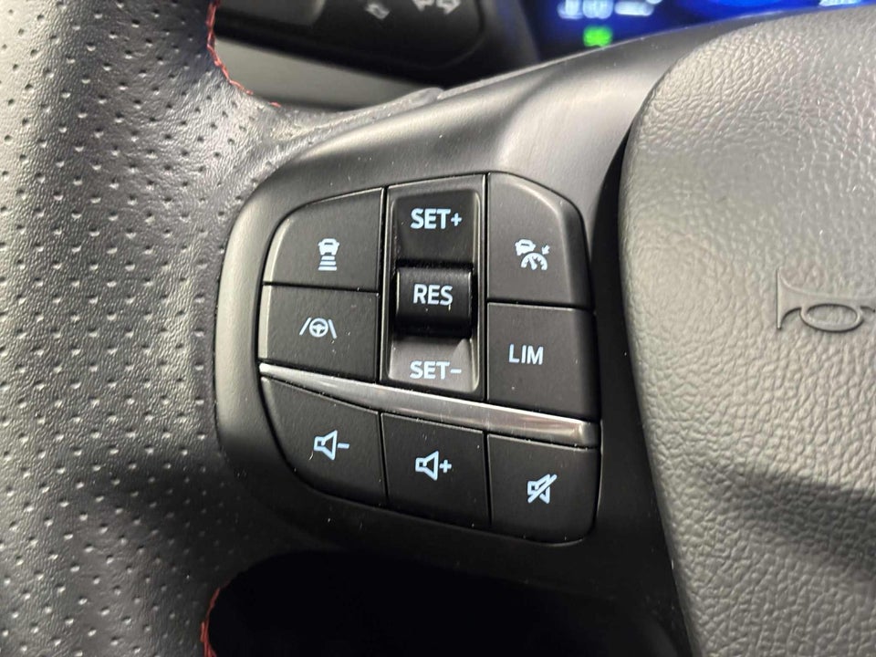 Ford Kuga 2,5 PHEV ST-Line CVT 5d