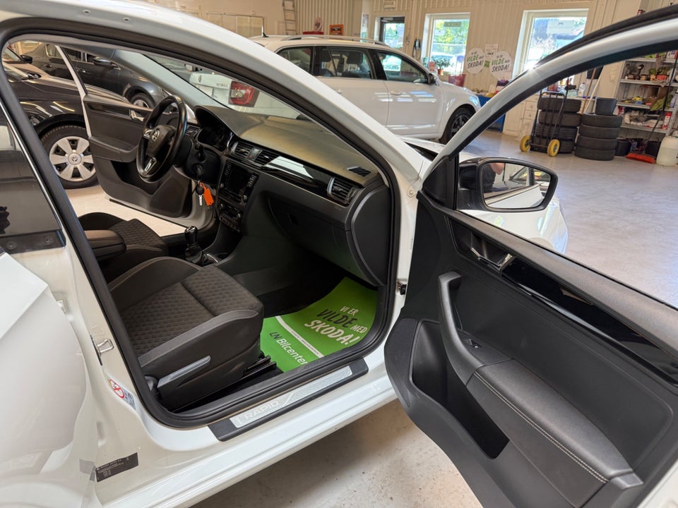 Skoda Rapid 1,0 TSi 110 Tour de France 5d