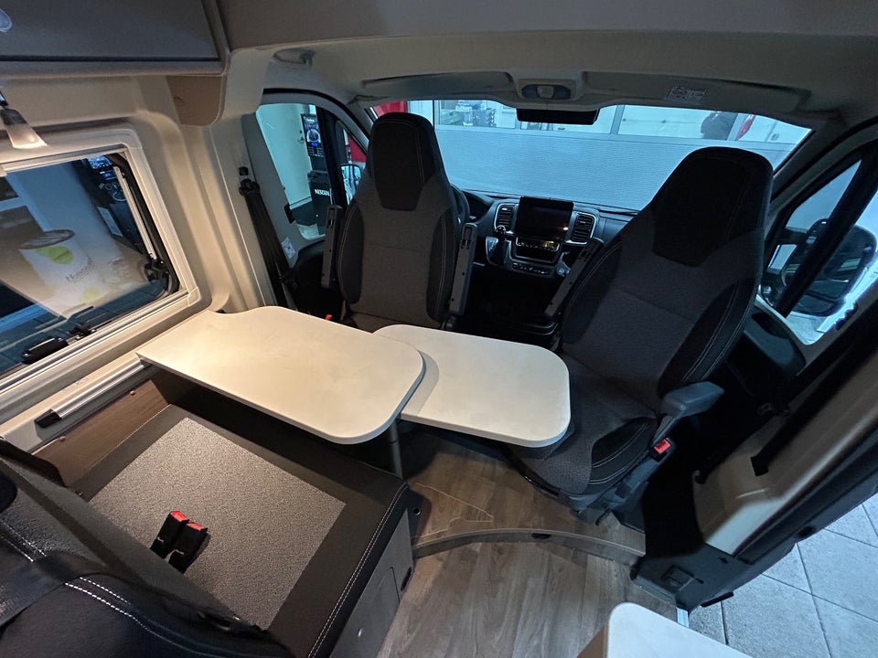 Carado CV602 PRO 2,2 JTD 140 aut. 3d