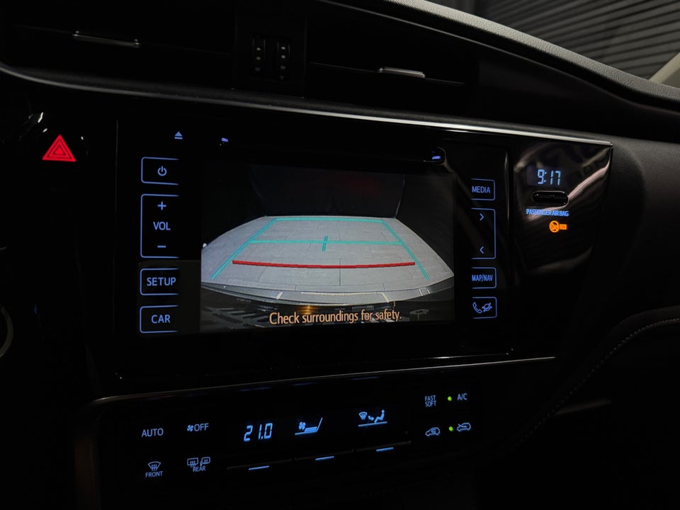 Toyota Auris 1,8 Hybrid H1 Touring Sports CVT 5d