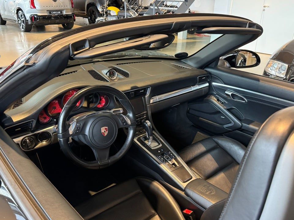 Porsche 911 Carrera 4S 3,8 Cabriolet PDK 2d