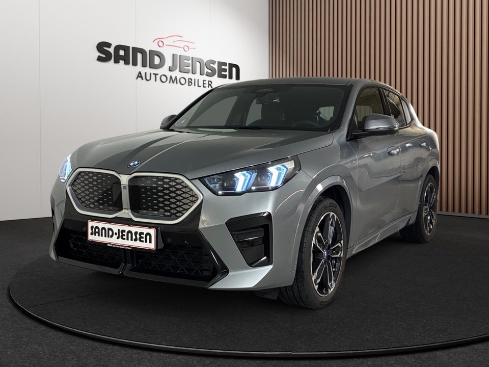 BMW iX2 eDrive20 M-Sport Premium 5d