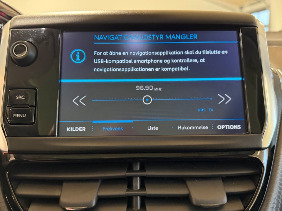 Peugeot 208 1,6 BlueHDi 100 Selection Sky 5d