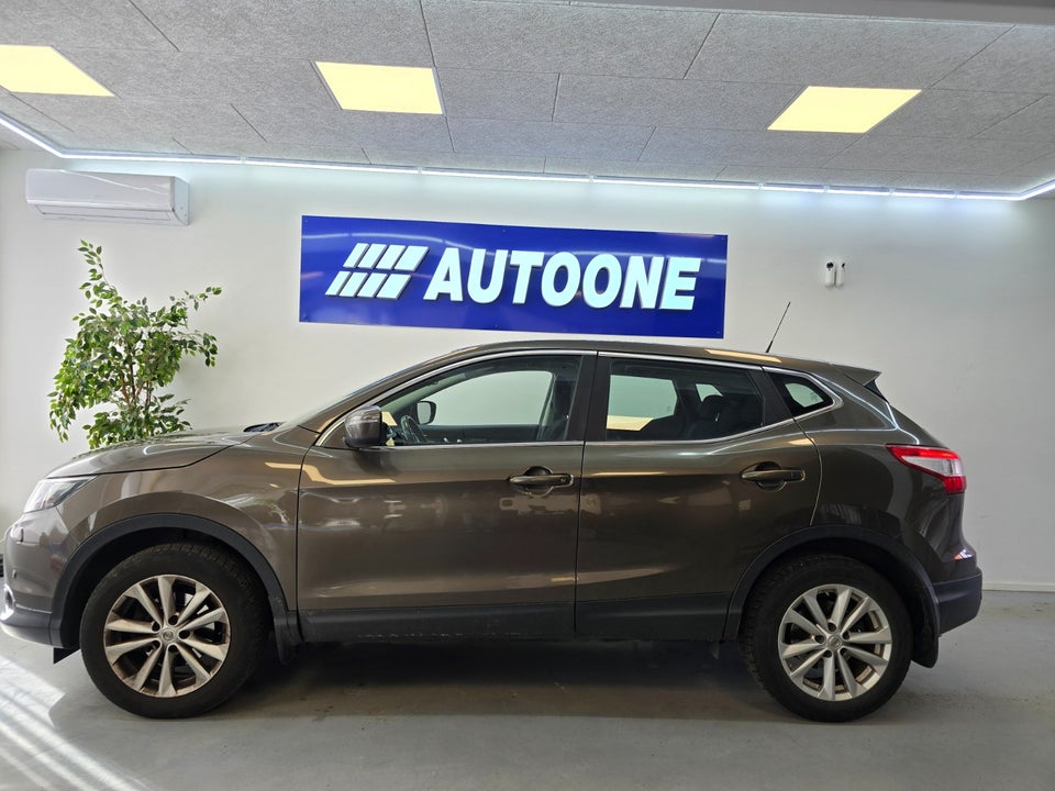 Nissan Qashqai 1,2 Dig-T 115 Acenta 5d