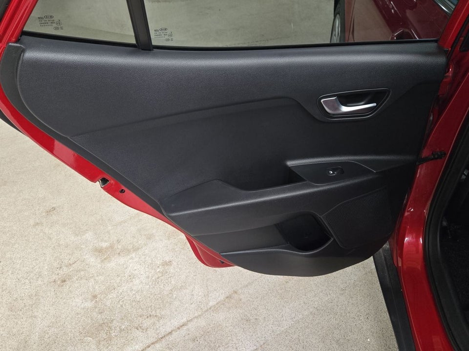 Kia Stonic 1,0 T-GDi Vision DCT 5d