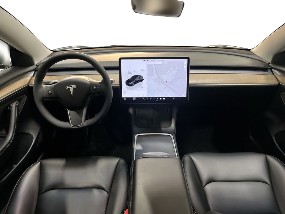 Tesla Model 3 RWD 4d