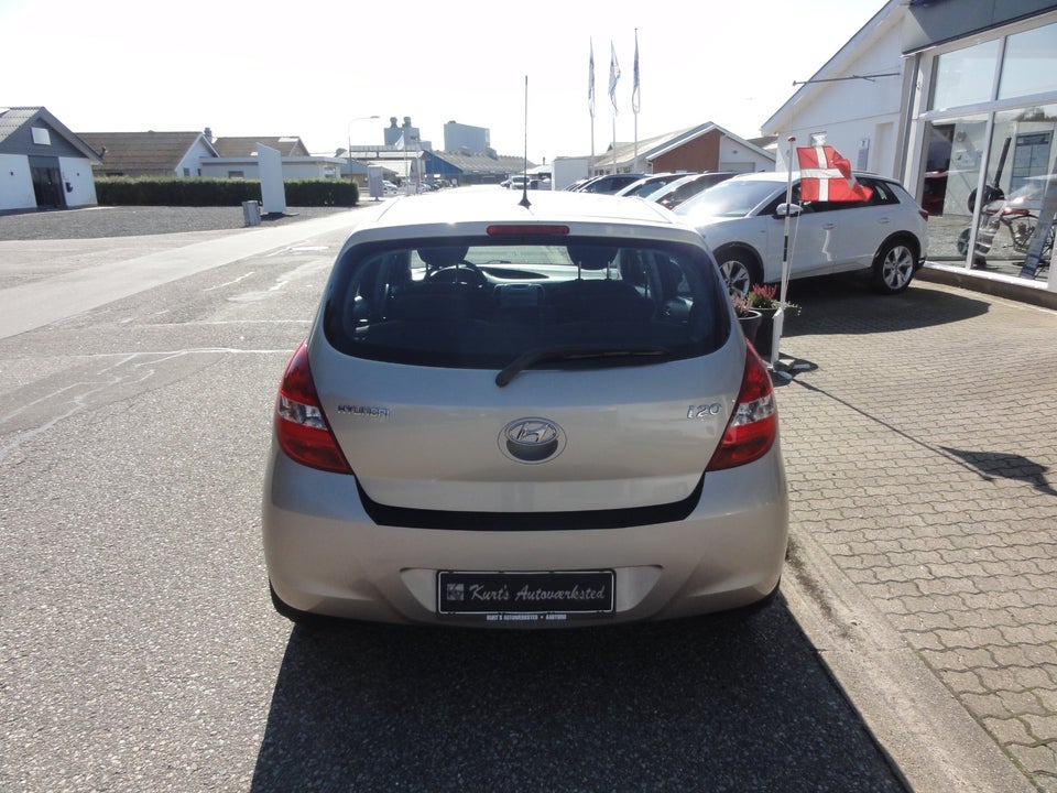 Hyundai i20 1,25 Comfort 5d