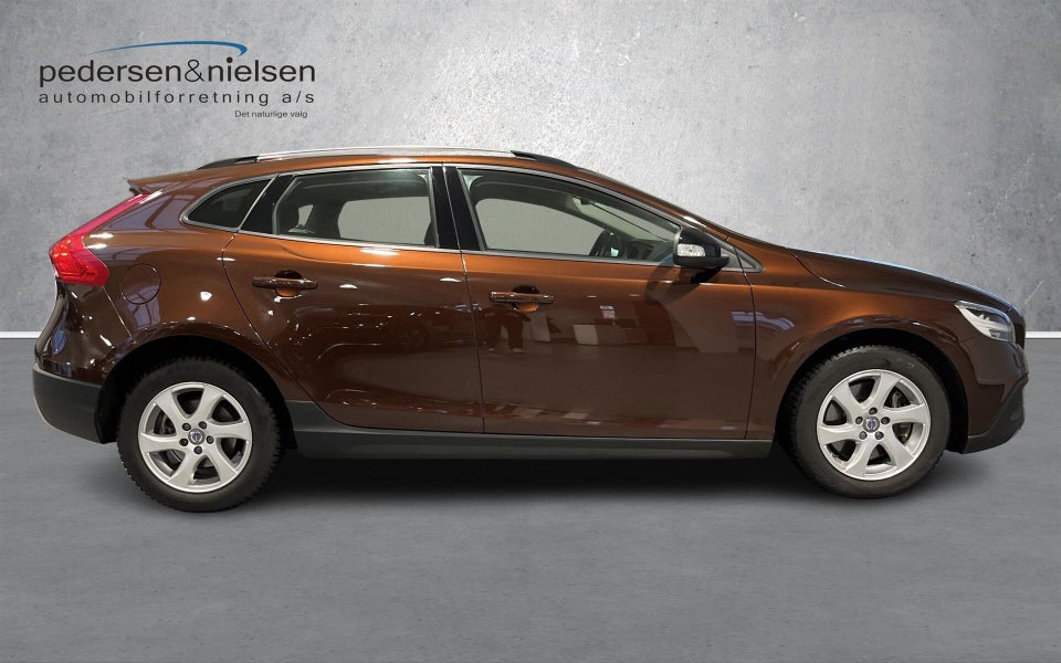 Volvo V40 CC 1,5 T3 152 aut. 5d