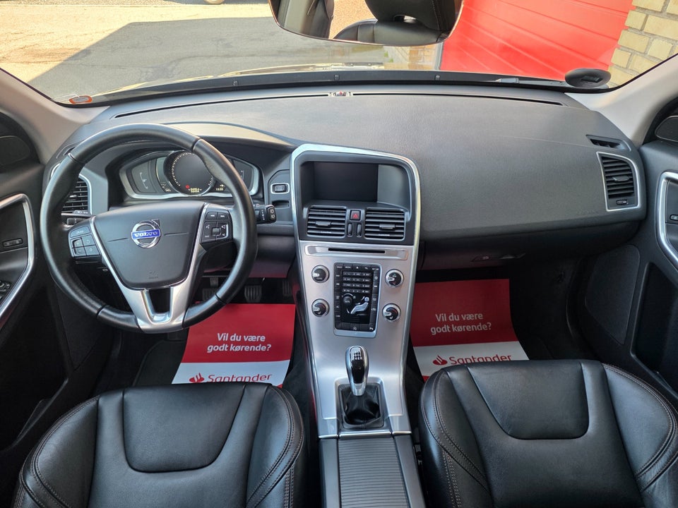 Volvo XC60 2,0 D4 190 Momentum 5d