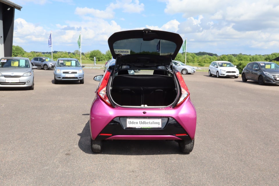 Toyota Aygo 1,0 VVT-i x-pression 5d