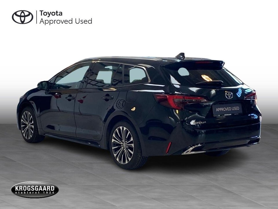 Toyota Corolla 1,8 Hybrid Style Touring Sports e-CVT 5d