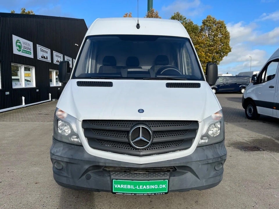 Mercedes Sprinter 216 2,2 CDi R2 Kassevogn 5d