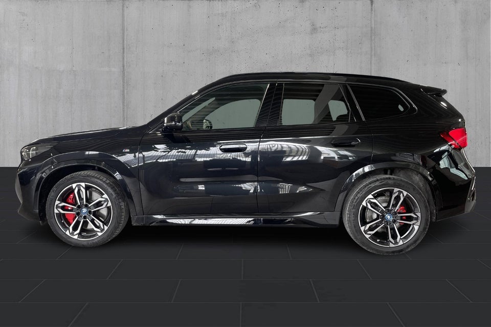 BMW iX1 eDrive20 M-Sport Pro 5d