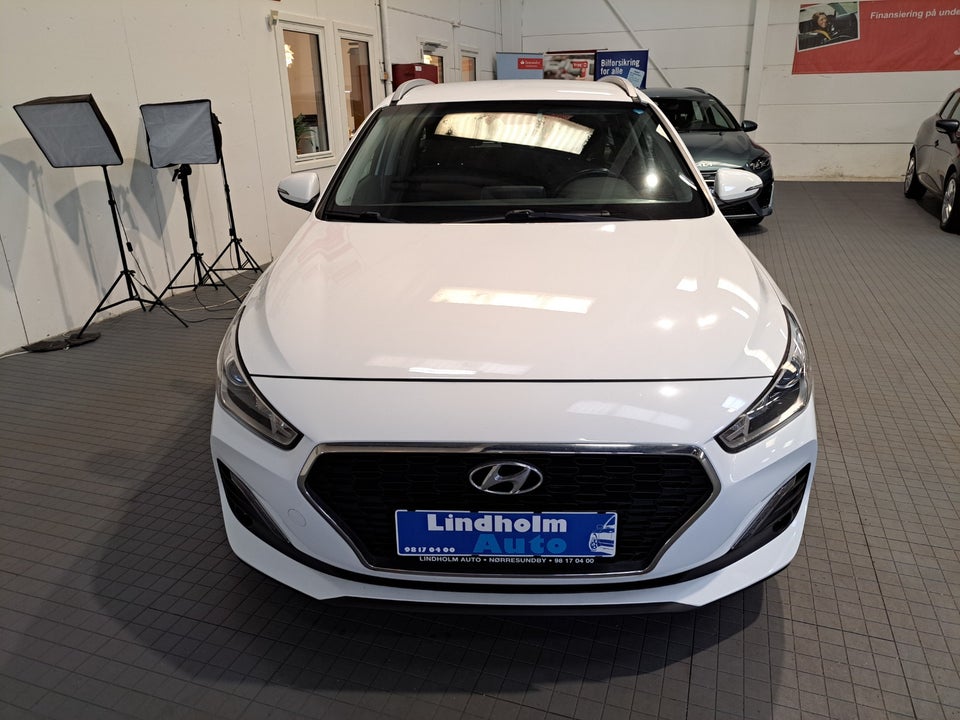 Hyundai i30 1,0 T-GDi Life Komfort stc. 5d