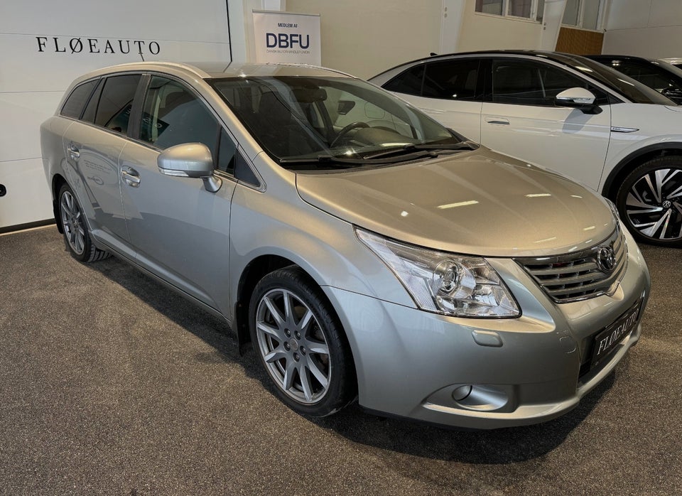 Toyota Avensis 2,0 D-4D T1 stc. 5d