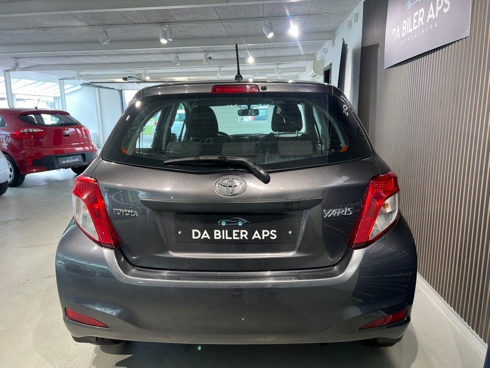 Toyota Yaris 1,0 VVT-i T2 5d