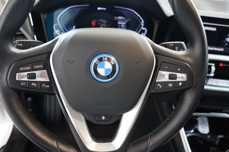 BMW 330e 2,0 Touring Sport Line aut. 5d