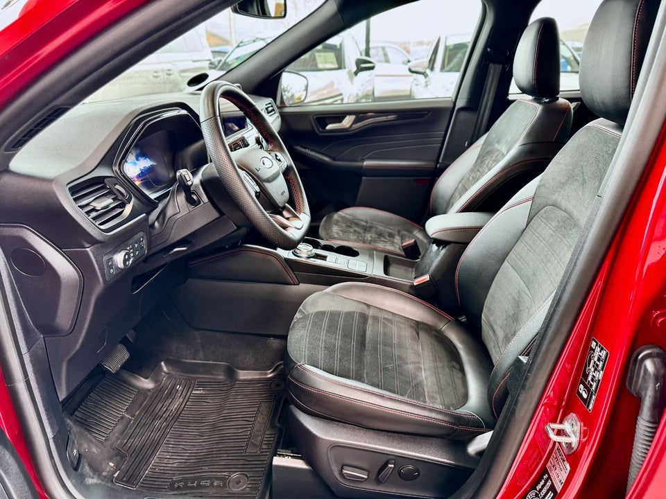 Ford Kuga 2,5 PHEV ST-Line X CVT 5d