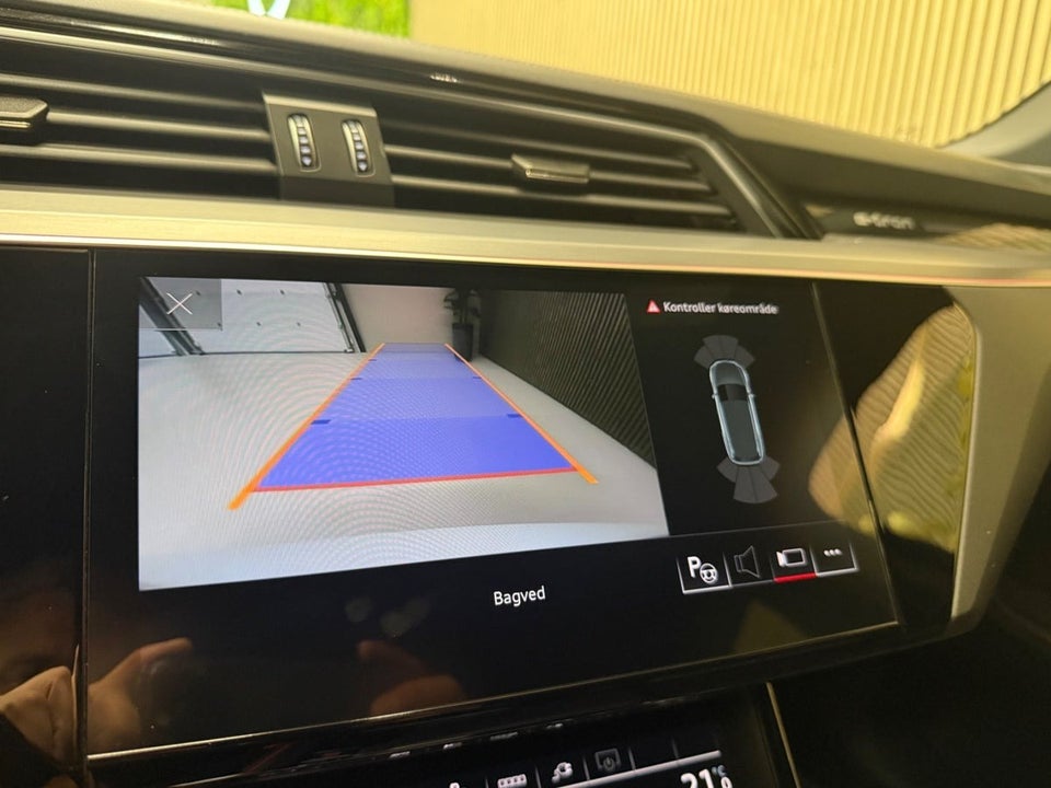 Audi e-tron 55 S-line quattro 5d