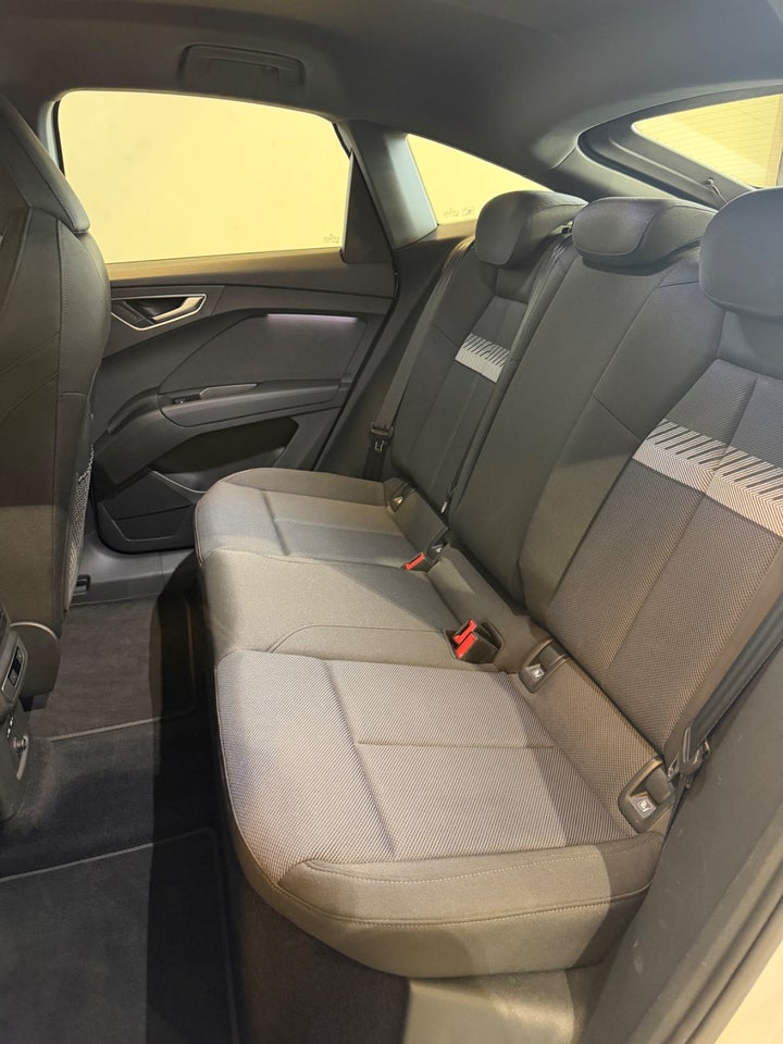 Audi Q4 e-tron 40 Advanced Sportback 5d