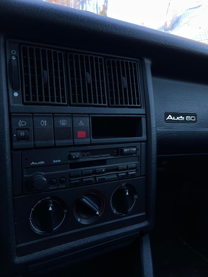 Audi 80 2,0 E 4d