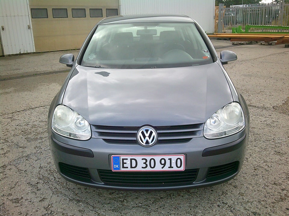 VW Golf V 1,6 FSi Comfortline 5d