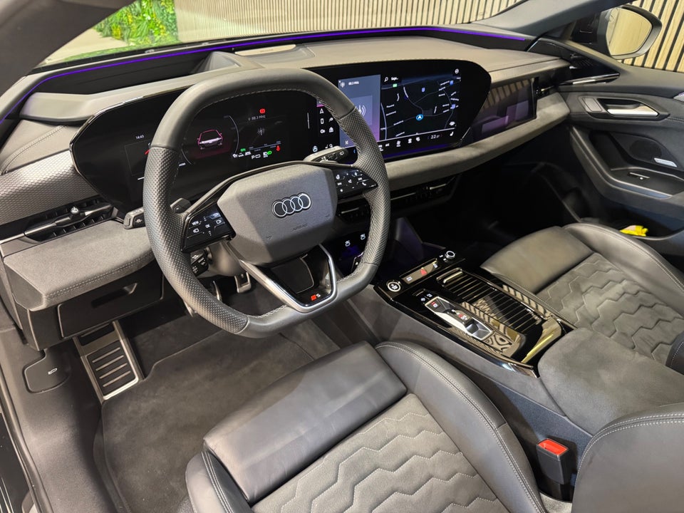 Audi A6 e-tron Ultra Avant quattro 5d