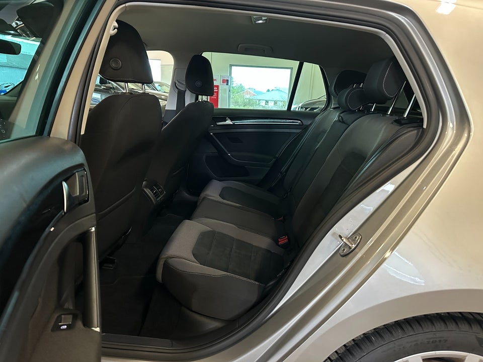 VW Golf VII 1,5 TSi 150 Highline 5d