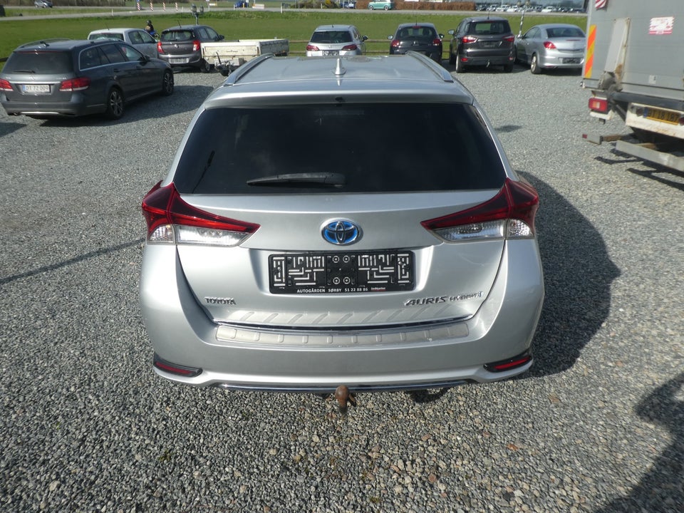 Toyota Auris 1,8 Hybrid H2 Comfort Touring Sports CVT 5d