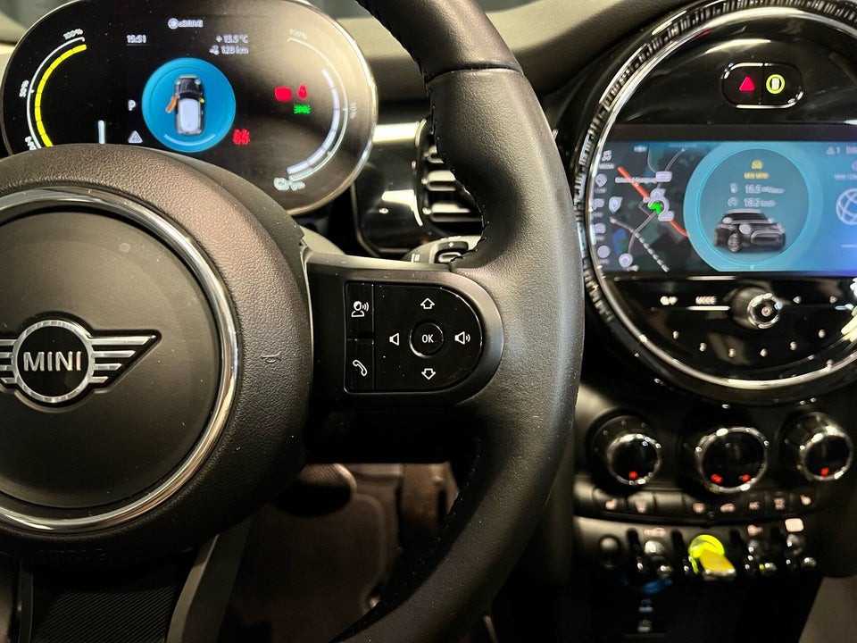 MINI Cooper SE Camden Edition 3d