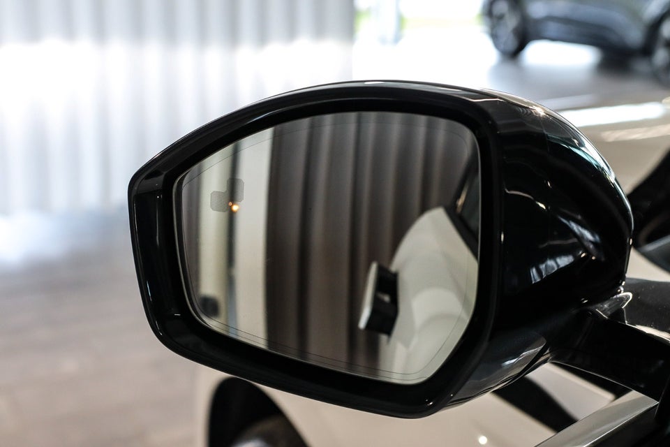 Land Rover Range Rover Evoque 1,5 P300e SE aut. 5d